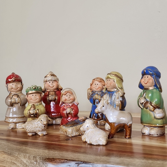 11 PCS Classic Nativity Scene Set Christmas Decor - Picture 10 of 14